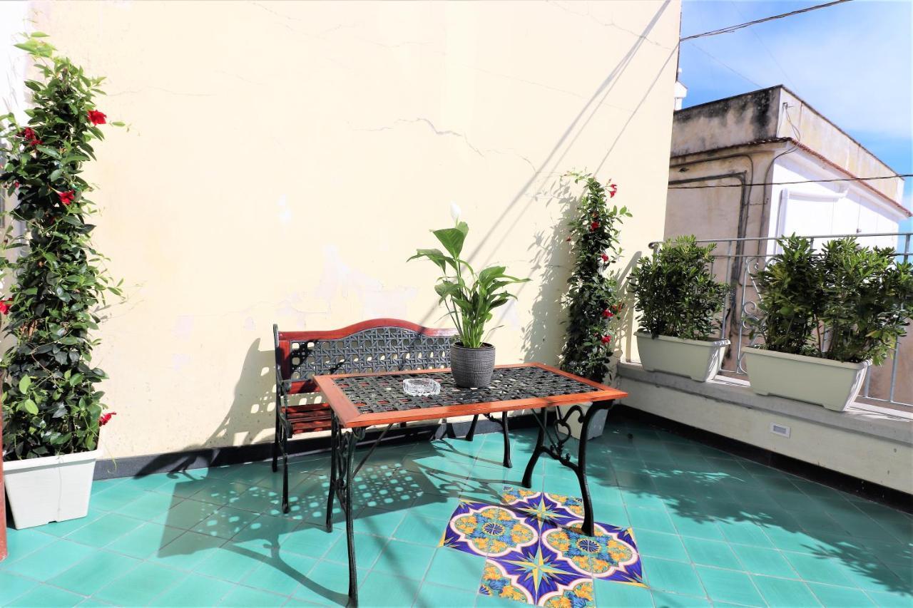 Mary'S Apartments - De Vivo Realty Massa Lubrense Bagian luar foto