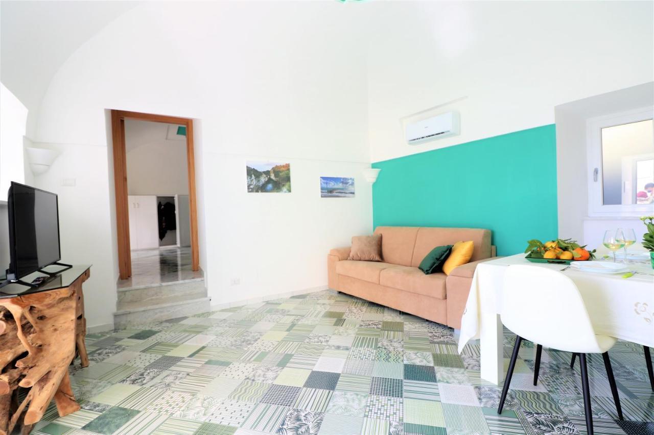 Mary'S Apartments - De Vivo Realty Massa Lubrense Bagian luar foto