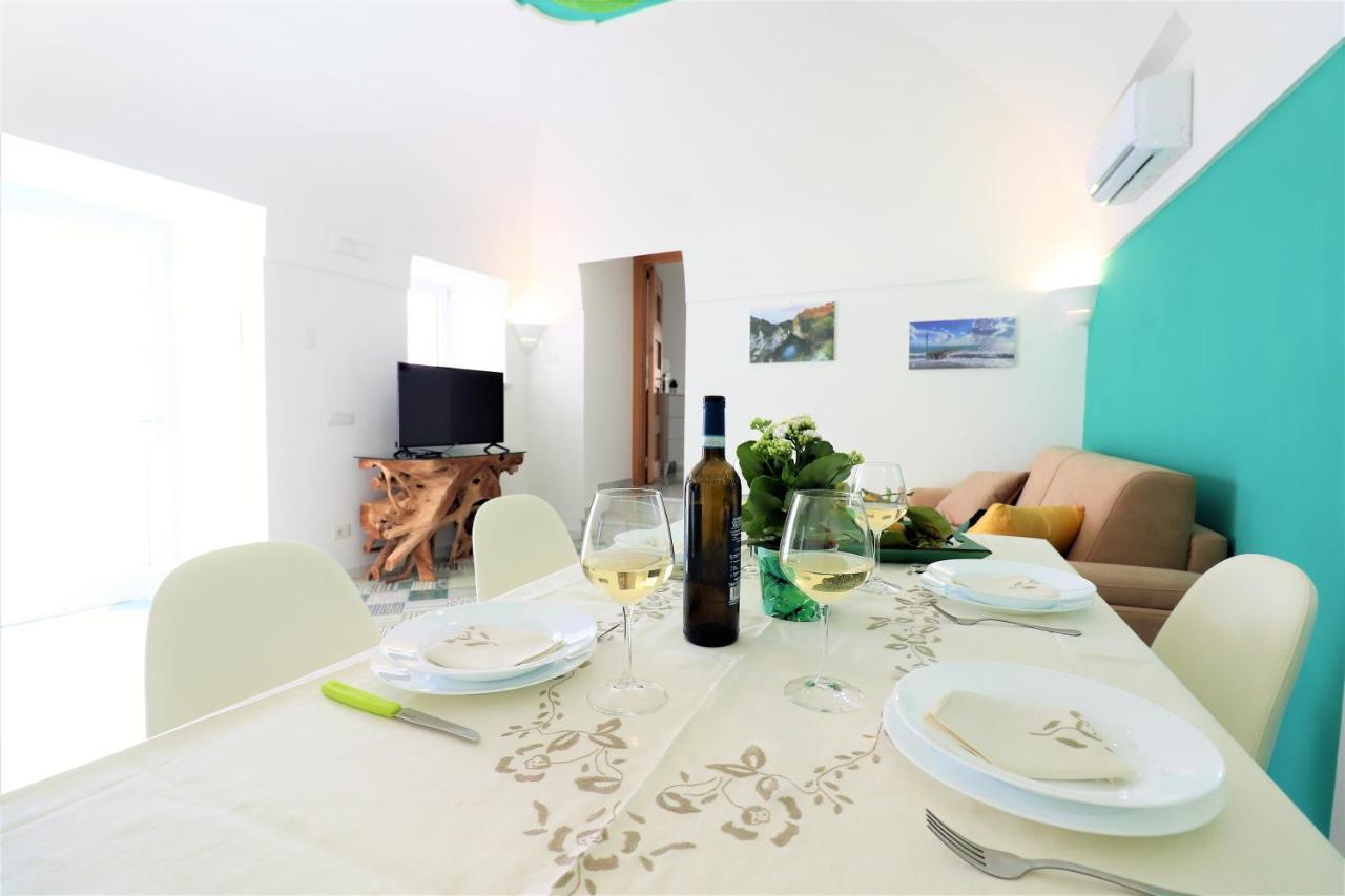 Mary'S Apartments - De Vivo Realty Massa Lubrense Bagian luar foto